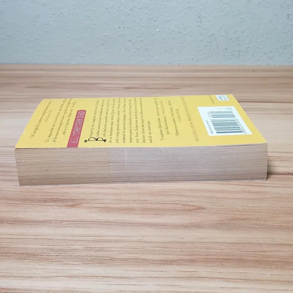Charlaine‎ Harris All Together Dead Softcover Book Sookie Stackhouse True Blood